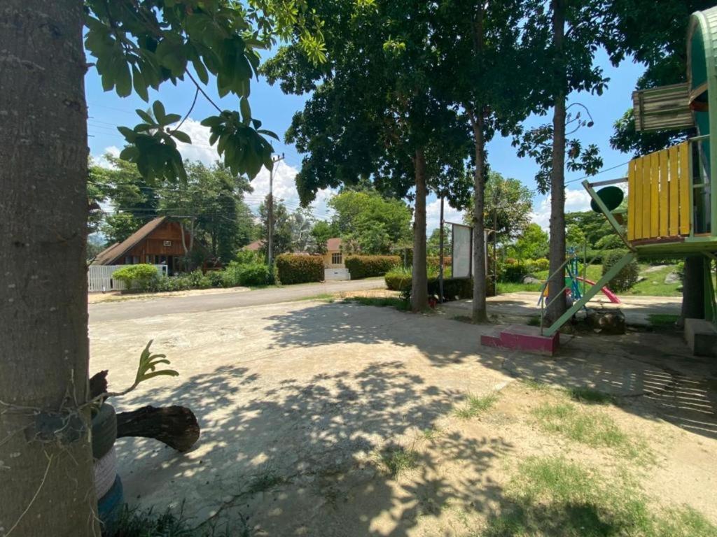 Hotel Oyo 966 Boss Khaoyai Ban Bung Toei Esterno foto